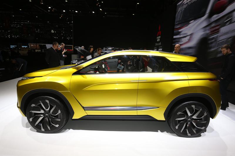 Mitsubishi eX concept at 2016 Geneva motor show